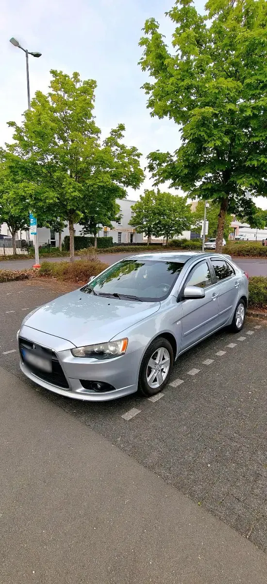 Gebraucht Mitsubishi Lancer 143 PS (105 kW) 2009 Grau Kombi