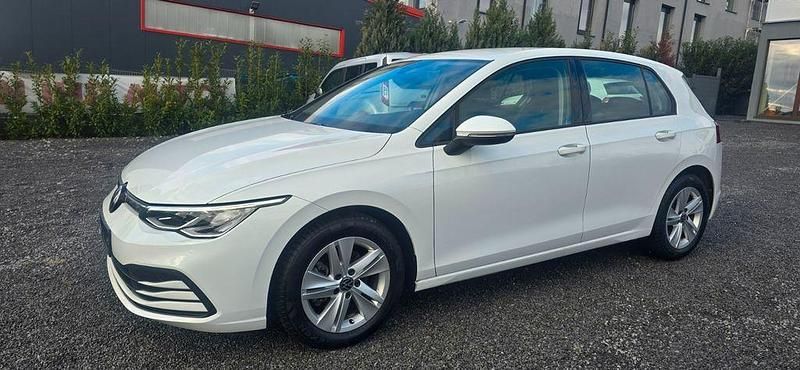 Gebraucht VW Golf VIII Life 110 PS (80 kW) 2022 Weiß Limousine