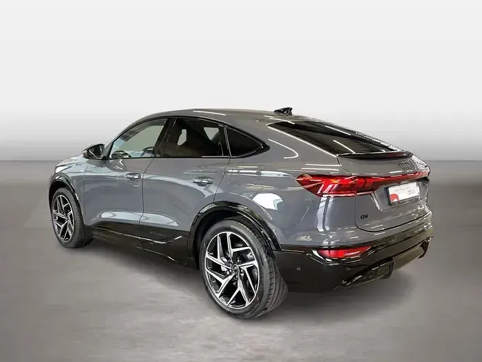 Gebraucht Audi Q6 Sportback e-tron Ambiente 284 kW (387 PS) 2025 Magnetgrau SUV