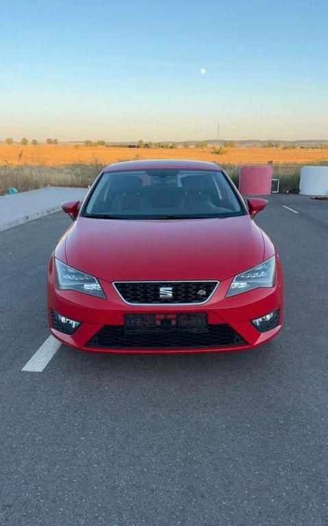 Rot Gebraucht 2013 Seat Leon SC FR Kleinwagen | 9.500 € (Etwas zu teuer) - Bild 1/4