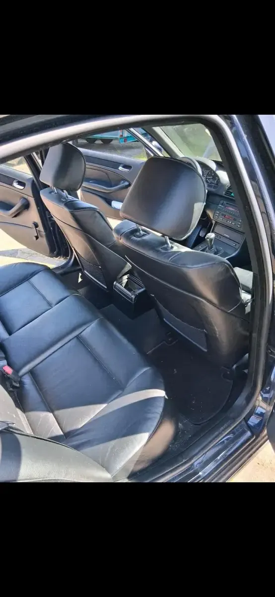 Gebraucht BMW 325 192 PS (141 kW) 2002 Blau Limousine