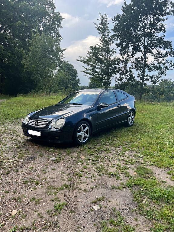 Gebraucht Mercedes C200 122 PS (89 kW) 2006 Blau Coupé