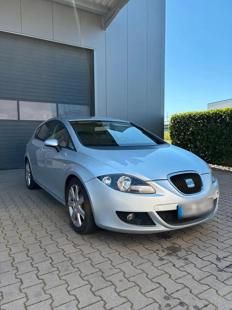 Gebraucht Seat Leon 102 PS (75 kW) 2008 Grau Kleinwagen