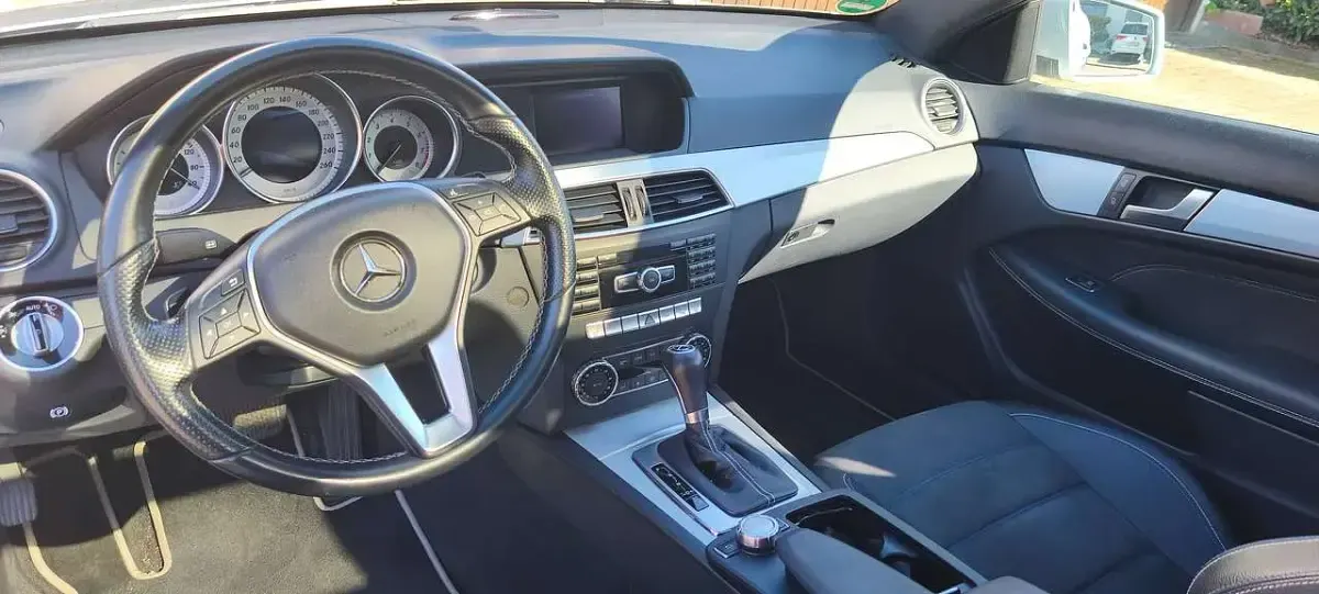 Gebraucht Mercedes C180 Edition 156 PS (114 kW) 2014 Silber Coupé