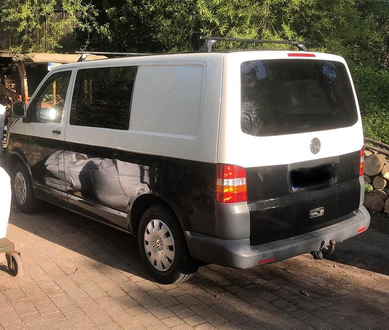 Weiß Gebraucht 2007 VW Transporter Van | 10.800 € - Bild 1/4