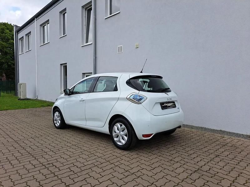 Gebraucht Renault Zoe Life 50 kW (68 PS) 2019 Weiß Kleinwagen