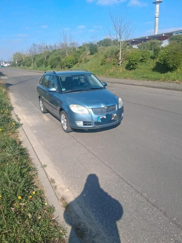Blau Gebraucht 2007 Skoda Fabia Kombi | 2.800 € (Fairer Preis) - Bild 1/4
