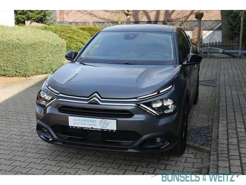 Gebraucht Citroën C4 Shine 131 PS (96 kW) 2023 Grau metallic SUV