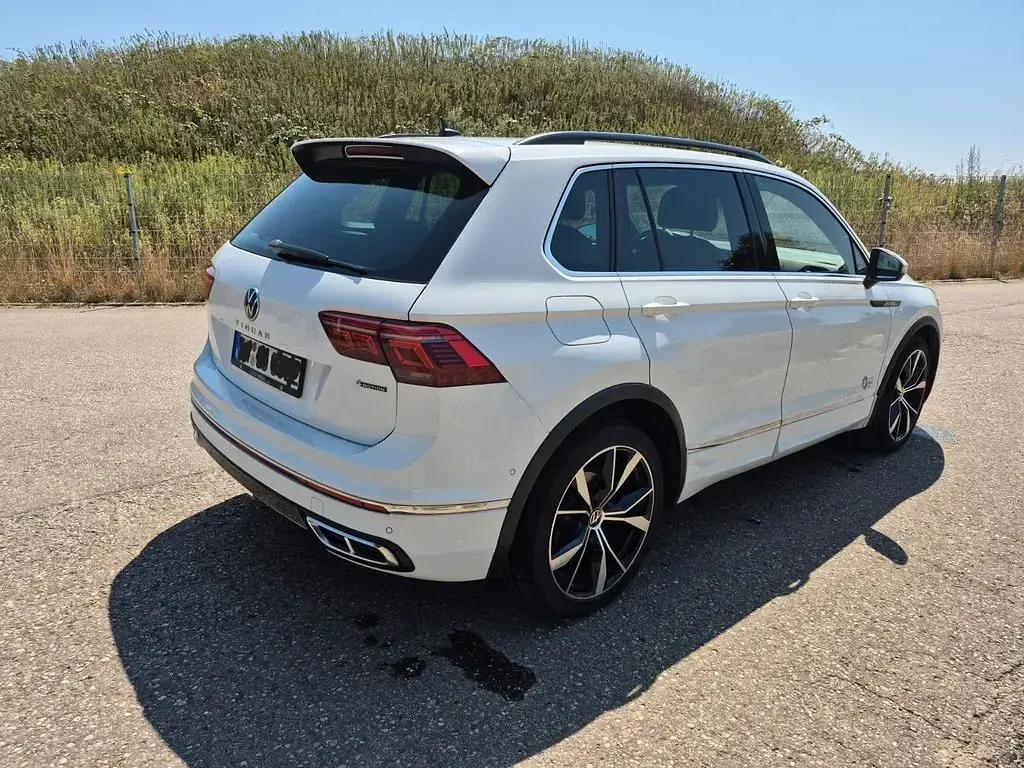 Gebraucht VW Tiguan R-line 200 PS (147 kW) 2024 Weiß SUV