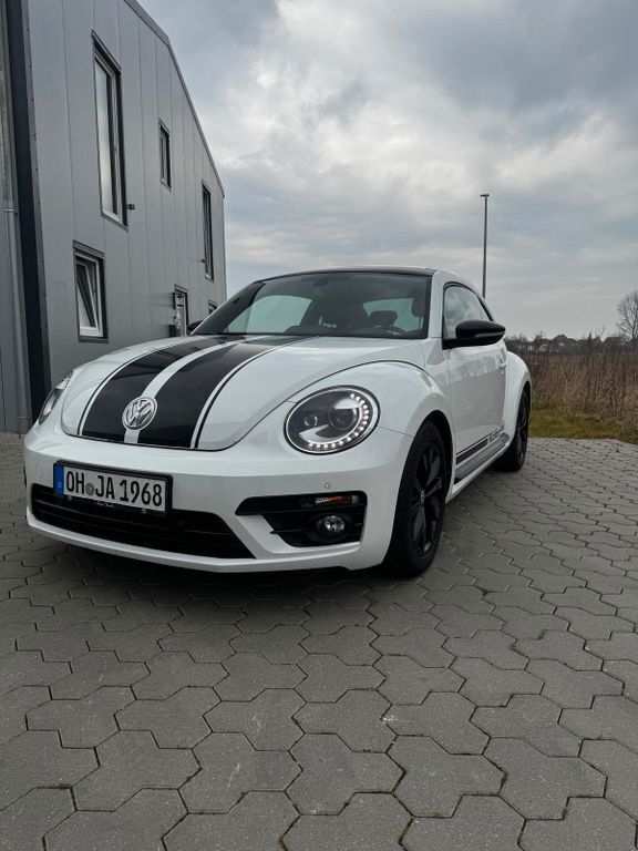 Weiß Gebraucht 2017 VW Beetle Design Coupé | 13.400 € (Guter Preis) - Bild 1/4