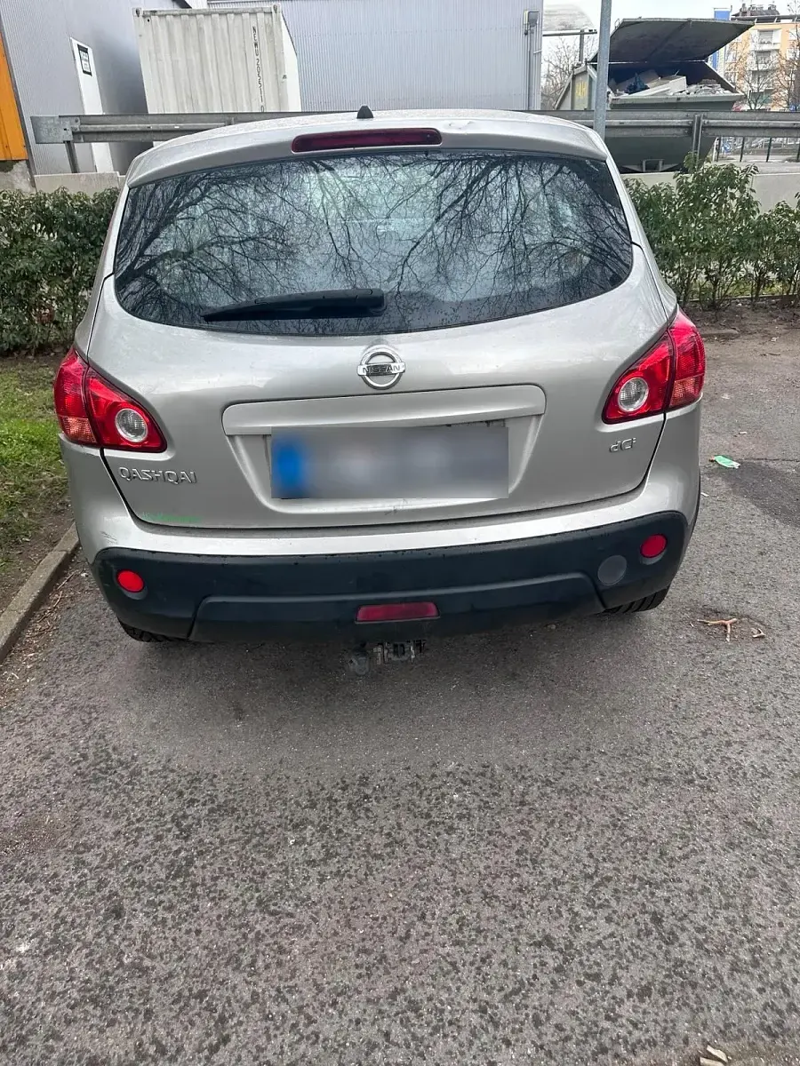 Gebraucht Nissan Qashqai Tekna 150 PS (110 kW) 2009 Grau SUV