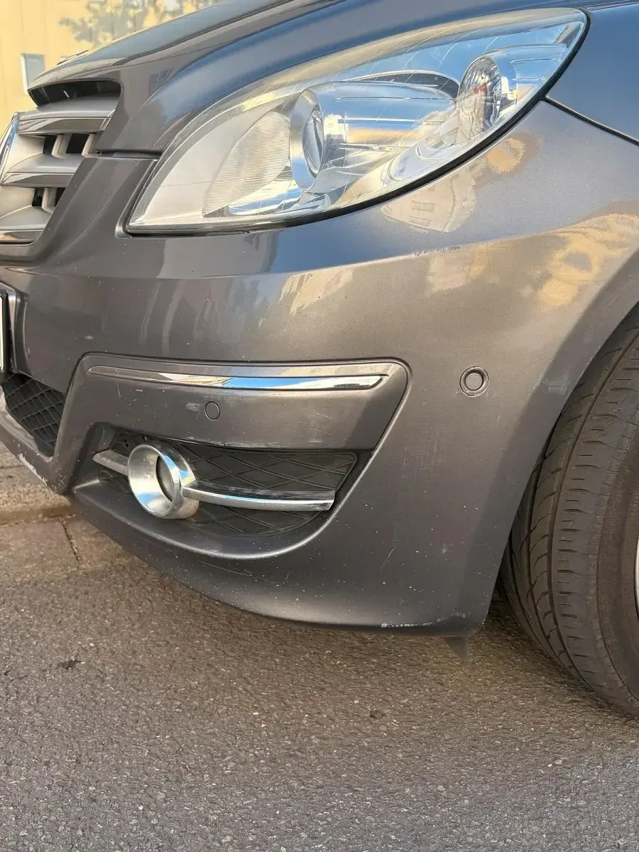Gebraucht Mercedes B200 140 PS (102 kW) 2011 Grau Kleinwagen