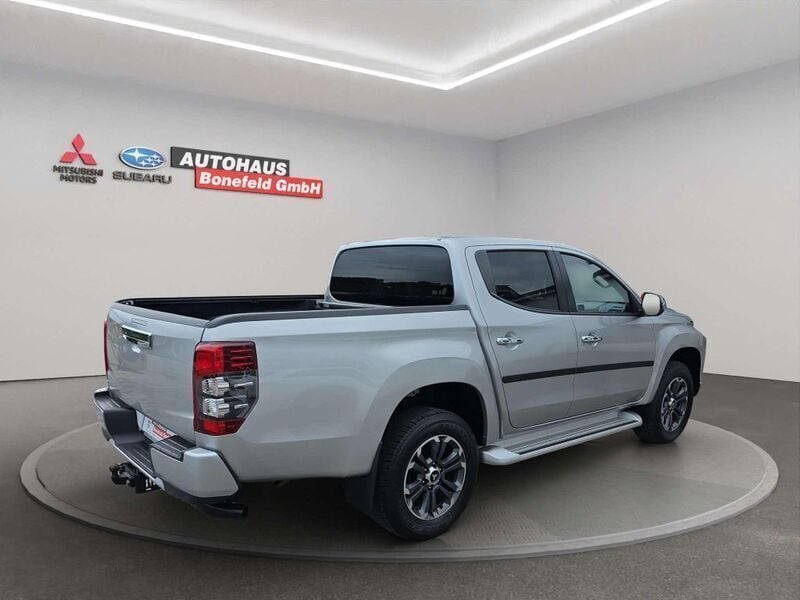 Gebraucht Mitsubishi L200 Select 150 PS (110 kW) 2021 Sterling silber Abholung