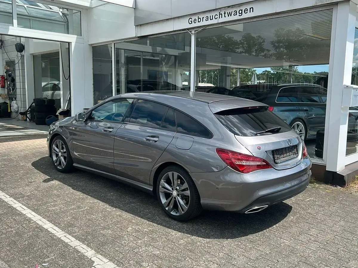 Gebraucht Mercedes 220 Urban 177 PS (130 kW) 2016 Grau Kombi