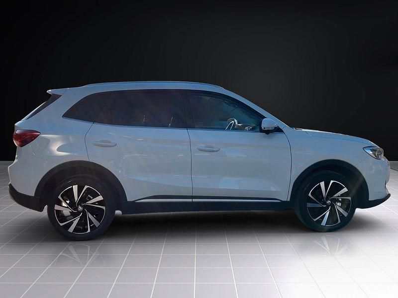 Neu MG ZS Luxury 197 PS (144 kW) 2025 Weiß SUV