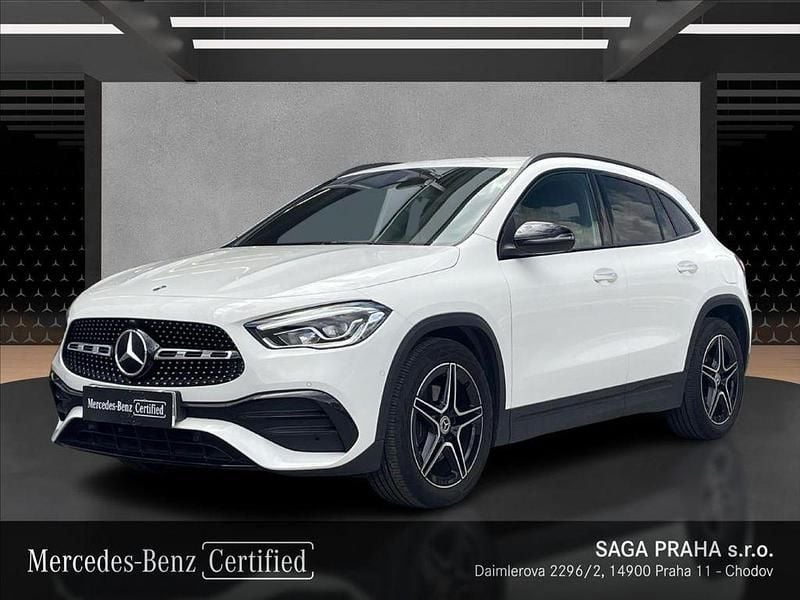 Weiß Gebraucht 2023 Mercedes GLA200 AMG line SUV | 35.562 € (Guter Preis) - Bild 1/4