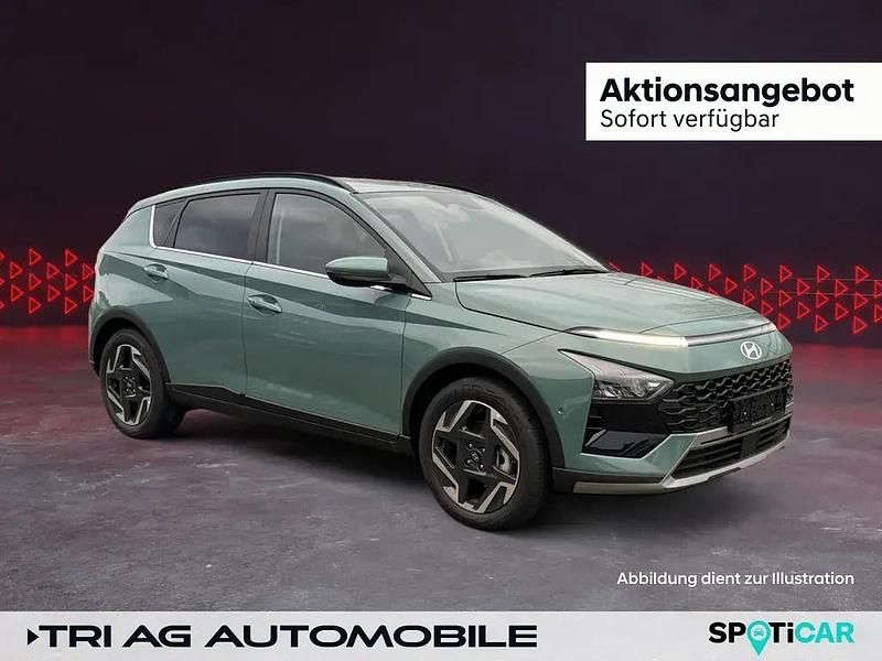 Mangrove green / mic Neu 2024 Hyundai Bayon Prime SUV | 23.790 € (Guter Preis) - Bild 1/4