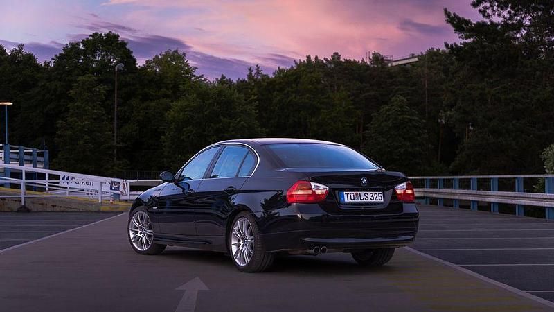 Gebraucht BMW 325 Performance 218 PS (160 kW) 2005 Schwarz Limousine