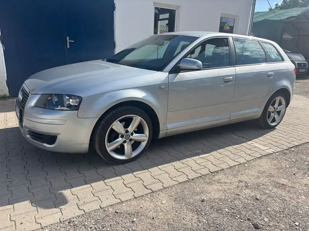 Gebraucht Audi A3 Ambiente 160 PS (117 kW) 2008 Silber Kleinwagen