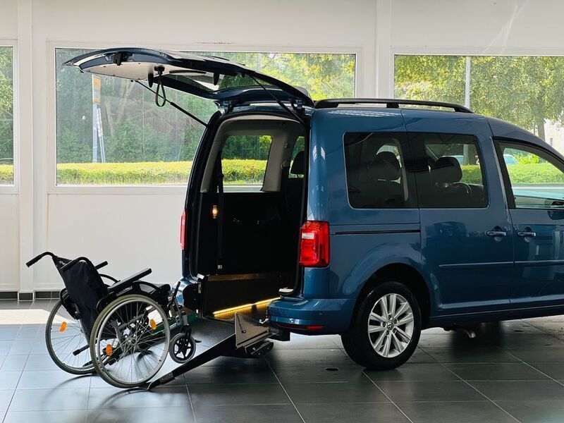 Gebraucht VW Caddy 102 PS (75 kW) 2015 Blau Van / Kleinbus