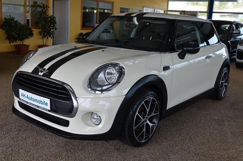 Weiß Gebraucht 2016 Mini ONE Kleinwagen | 7.480 € (Guter Preis) - Bild 1/4