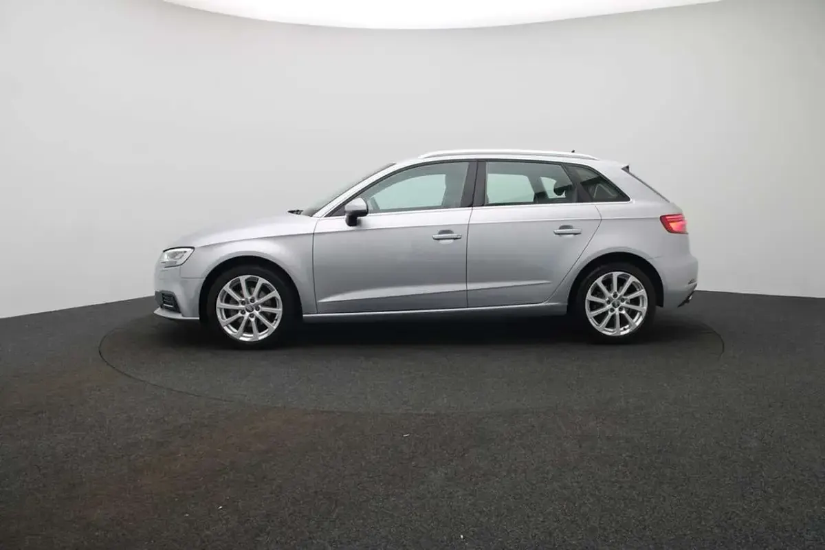 Gebraucht Audi A3 Design 150 PS (110 kW) 2020 Florettsilber metallic Limousine