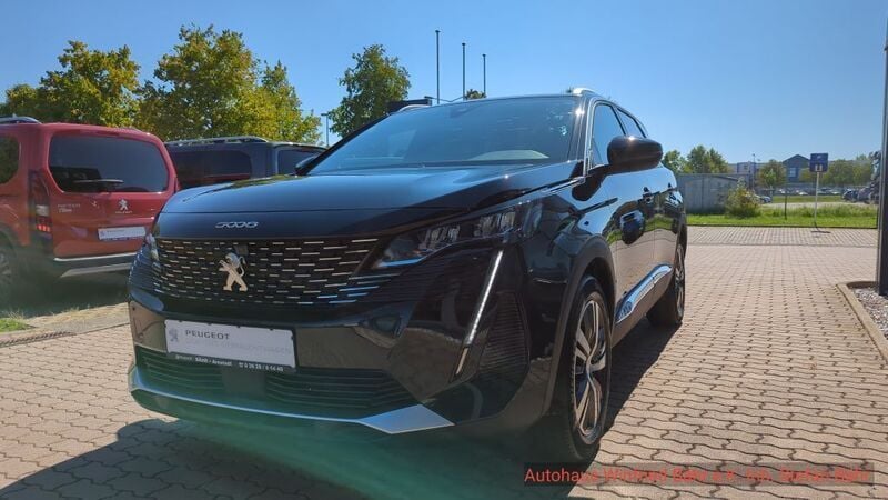Gebraucht Peugeot 5008 Allure 131 PS (96 kW) 2021 Schwarz Van / Kleinbus