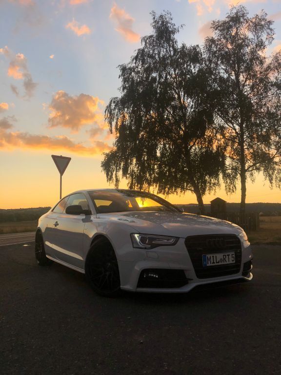 Weiß Gebraucht 2016 Audi A5 Sport Coupé | 22.500 € (Etwas zu teuer) - Bild 1/4