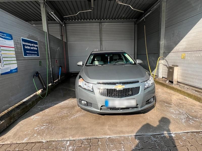 Gebraucht Chevrolet Cruze 144 PS (105 kW) 2011 Grau Limousine