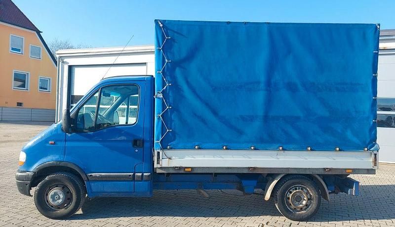 Second-hand Renault Master 2002 Albastru Monovolum
