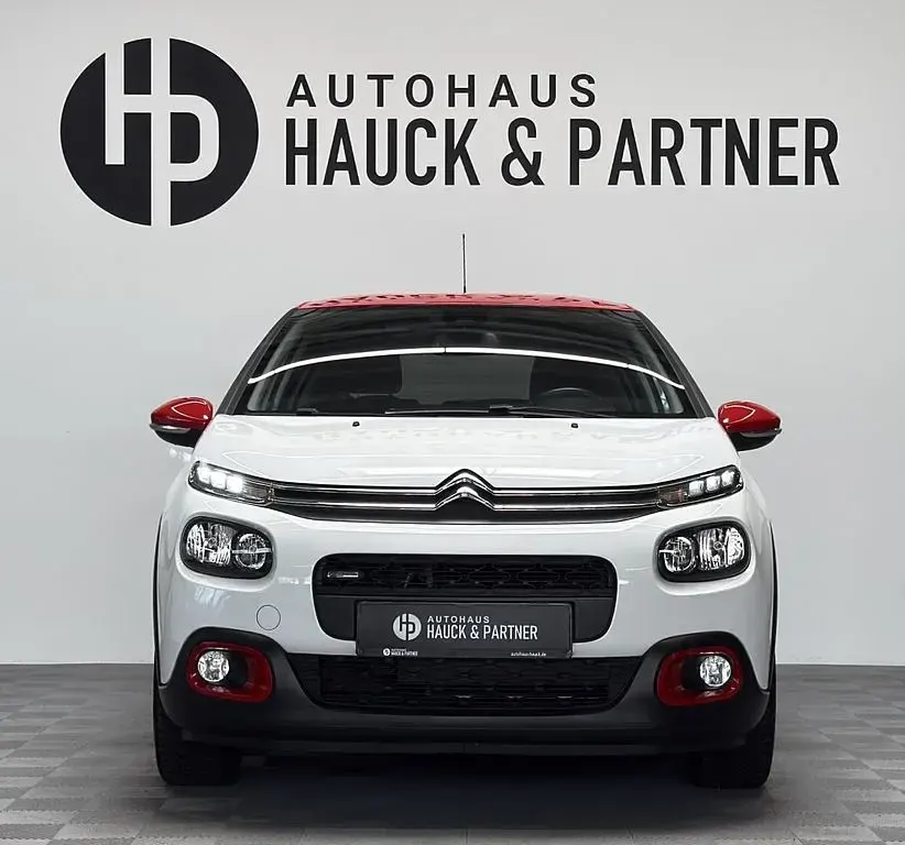 Gebraucht Citroën C3 Shine 82 PS (60 kW) 2017 Weiß Limousine