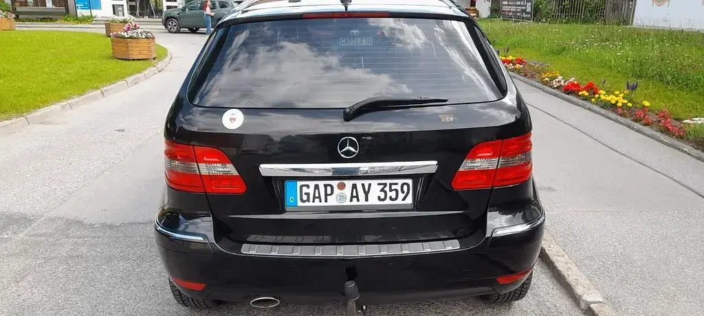 Gebraucht Mercedes B200 140 PS (102 kW) 2009 Schwarz Van / Kleinbus