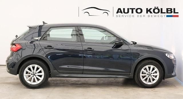 Gebraucht Audi A1 Ambiente 110 PS (80 kW) 2021 Blau metallic Kleinwagen