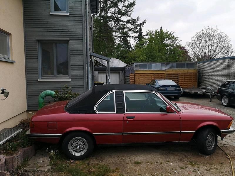 Gebraucht BMW 320 125 PS (91 kW) 1979 Rot Cabrio