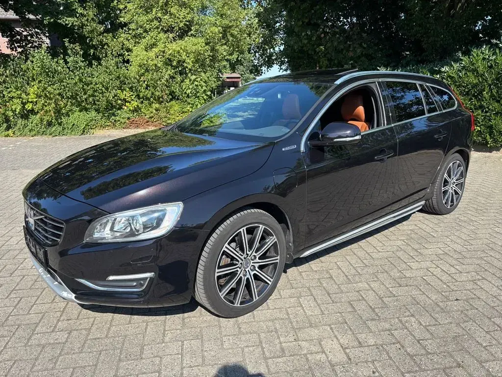 Gebraucht Volvo V60 Summum 215 PS (158 kW) 2013 Schwarz Kombi