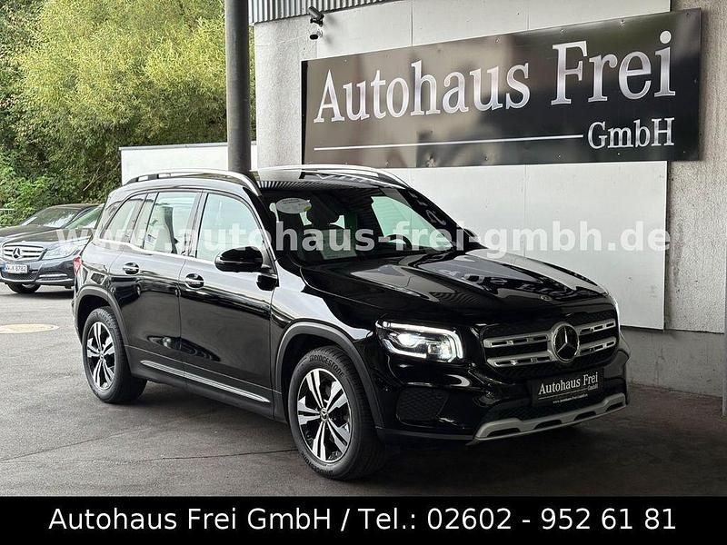 Schwarz Gebraucht 2021 Mercedes GLB220 SUV | 29.490 € (Fairer Preis) - Bild 1/3