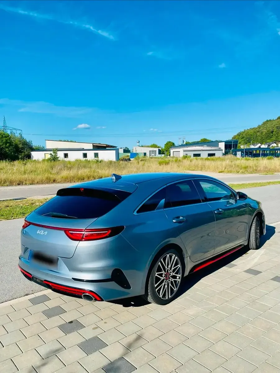 Gebraucht Kia ProCeed GT 204 PS (150 kW) 2023 Grau Kombi