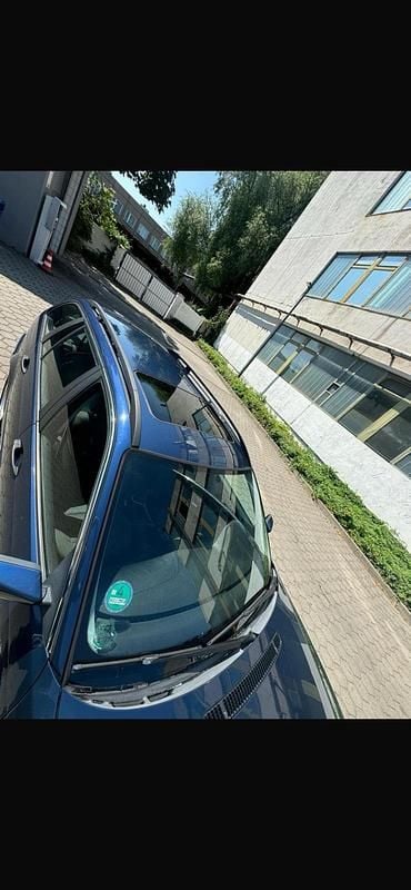 Gebraucht BMW 316 116 PS (85 kW) 2004 Blau Kombi
