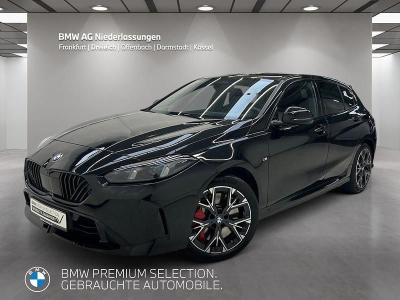 Schwarz Gebraucht 2024 BMW 120 M Sport Kleinwagen | 31.970 € (Etwas zu teuer) - Bild 1/4