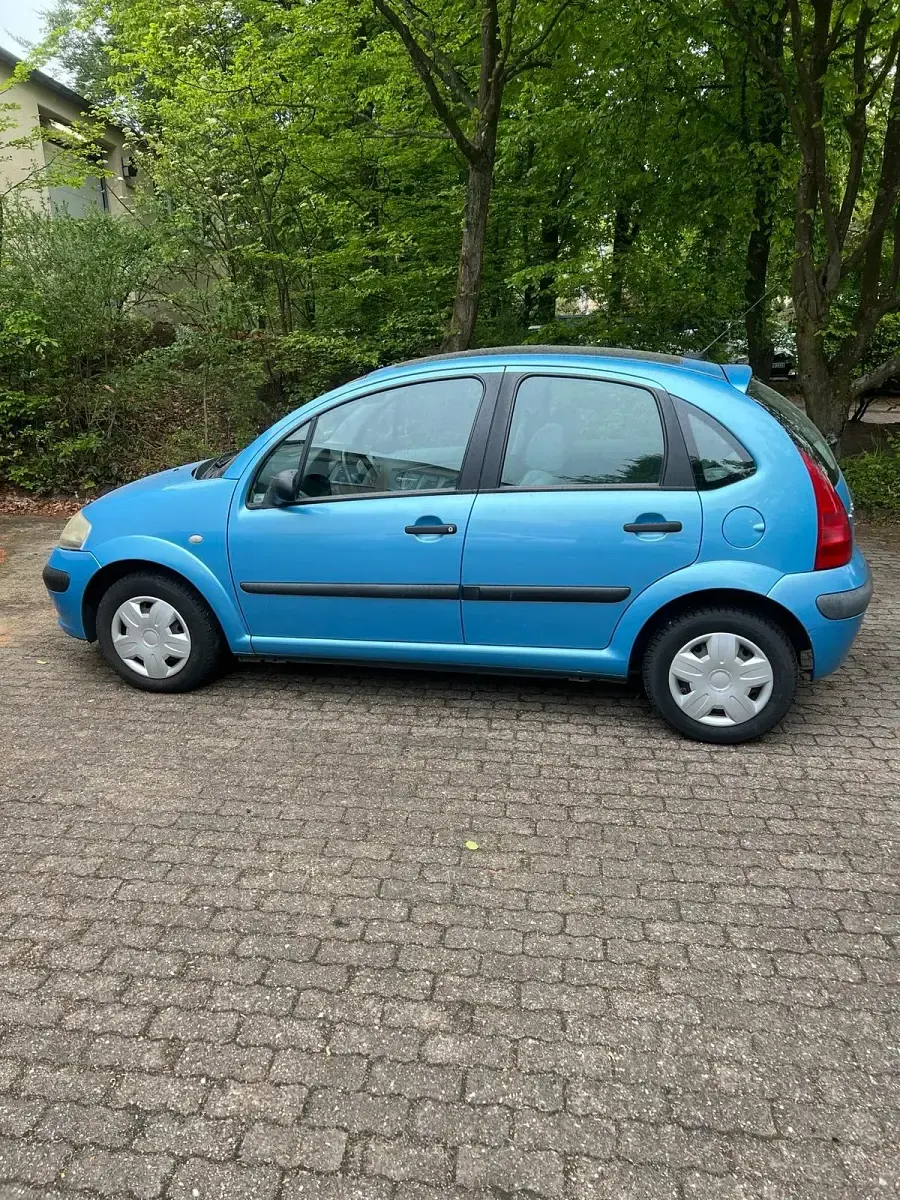 Gebraucht Citroën C3 73 PS (53 kW) 2003 Blau Kleinwagen
