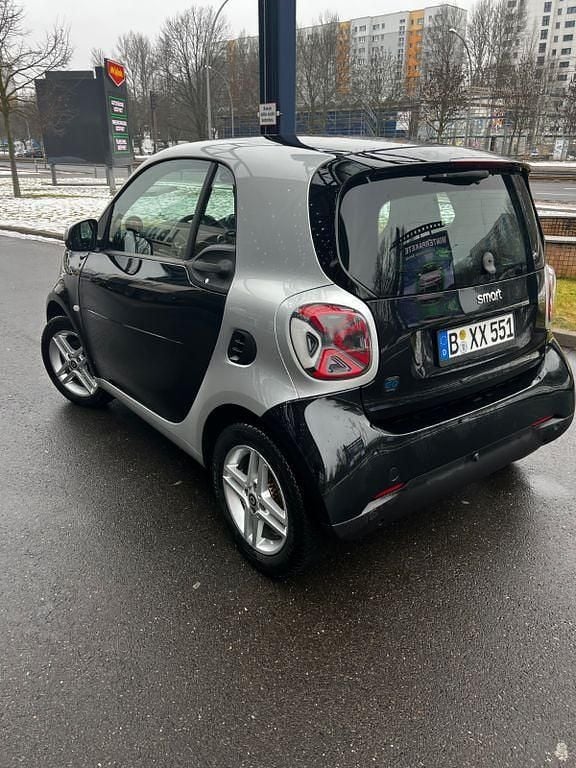 Gebraucht Smart ForTwo Electric Drive 60 kW (82 PS) 2021 Schwarz Coupé