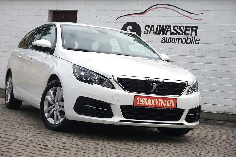 Weiß Gebraucht 2020 Peugeot 308 Active Kombi | 9.500 € (Fairer Preis) - Bild 1/4