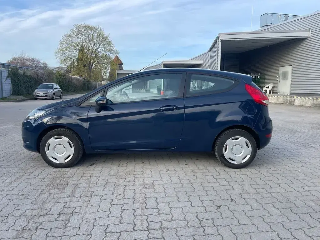 Gebraucht Ford Fiesta Trend 60 PS (44 kW) 2009 Blau Coupé