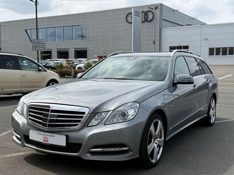 Usata Mercedes E300 252 CV (185 kW) 2011 Argento Station wagon