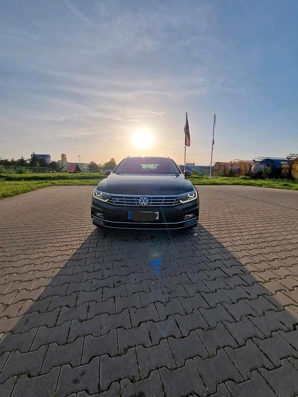 Gebraucht VW Passat R-line 190 PS (139 kW) 2016 Schwarz Kombi