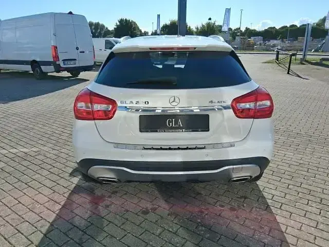 Gebraucht Mercedes GLA220 184 PS (135 kW) 2019 Andere SUV