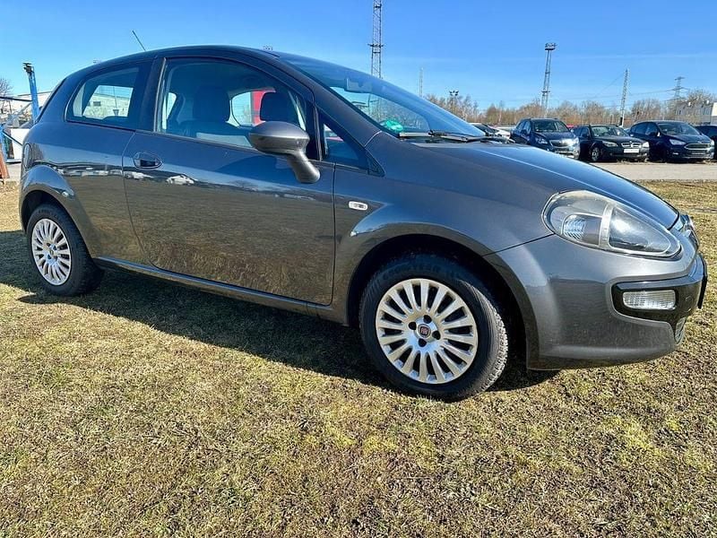 Gebraucht Fiat Punto Evo 77 PS (56 kW) 2011 Grau Kleinwagen