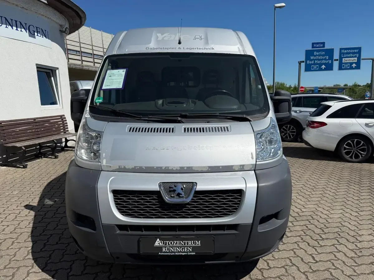 Gebraucht Peugeot Boxer 110 PS (80 kW) 2013 Grau Van