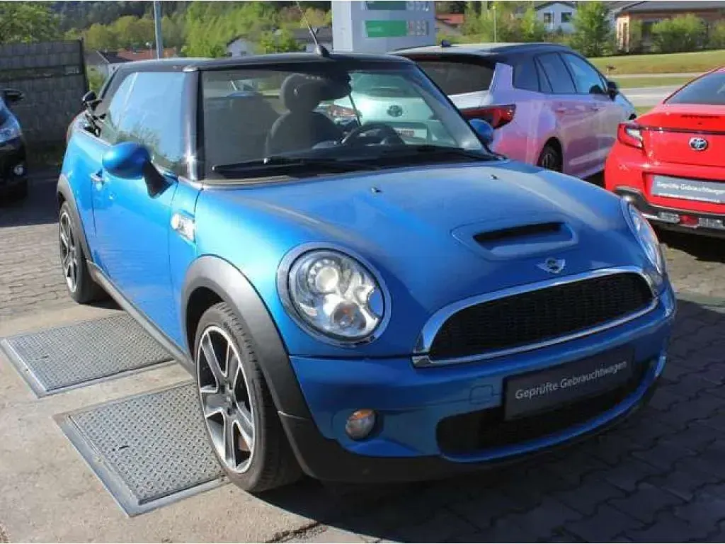 Gebraucht Mini Cooper S Cabriolet 184 PS (135 kW) 2010 Laser blue metallic (metallic) Cabrio