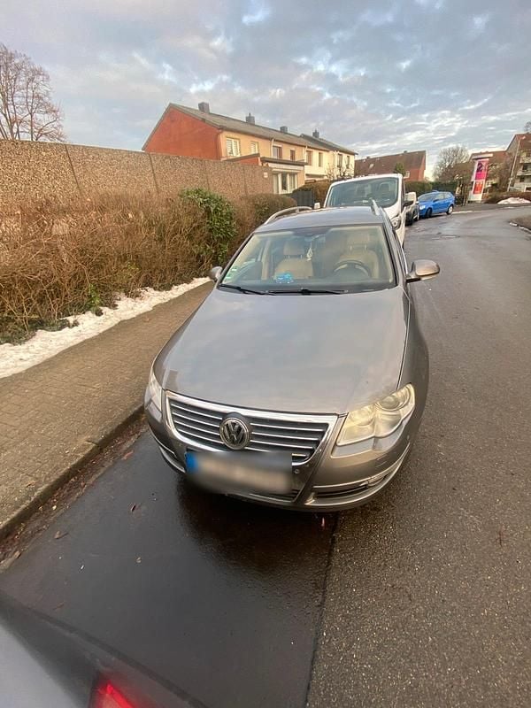Gebraucht VW Passat 140 PS (102 kW) 2008 Silber Kombi